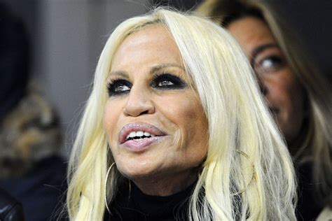 donatella versace università di firenze|donatella versace vita.